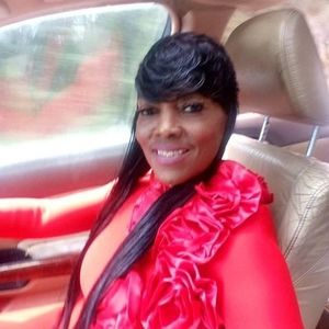 Meet your Posher, Youlanda